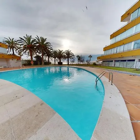 Apartment 60 M2, Piscine Premiere Ligne De Roses