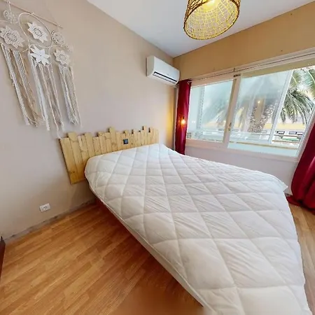 Apartment 60 M2, Piscine Premiere Ligne De Roses